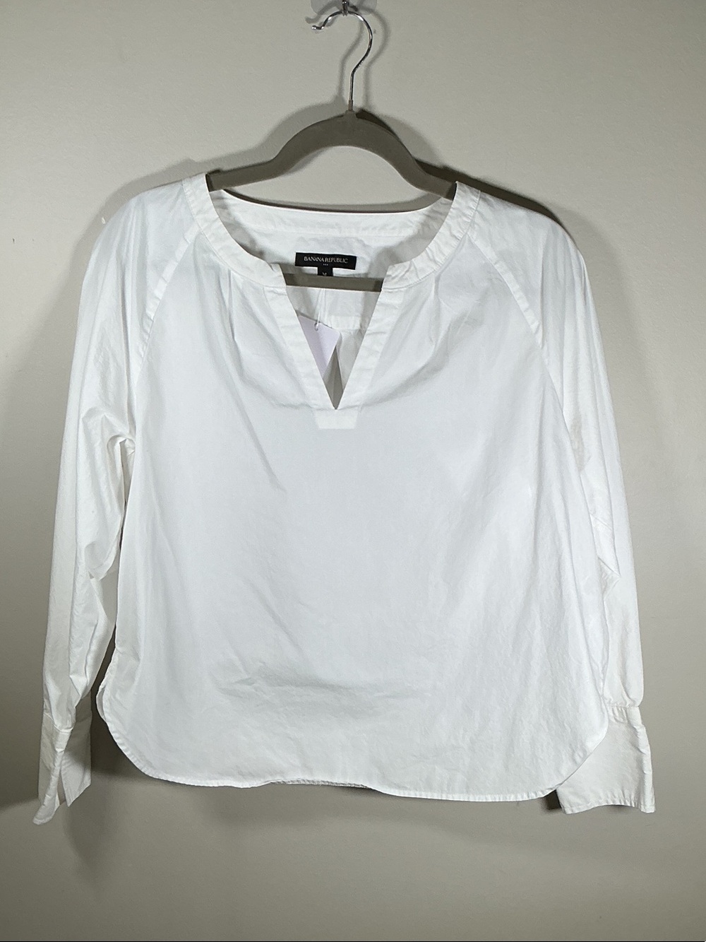 Banana Republic White Popover Blouse Women’s Medium Minimalist Classic